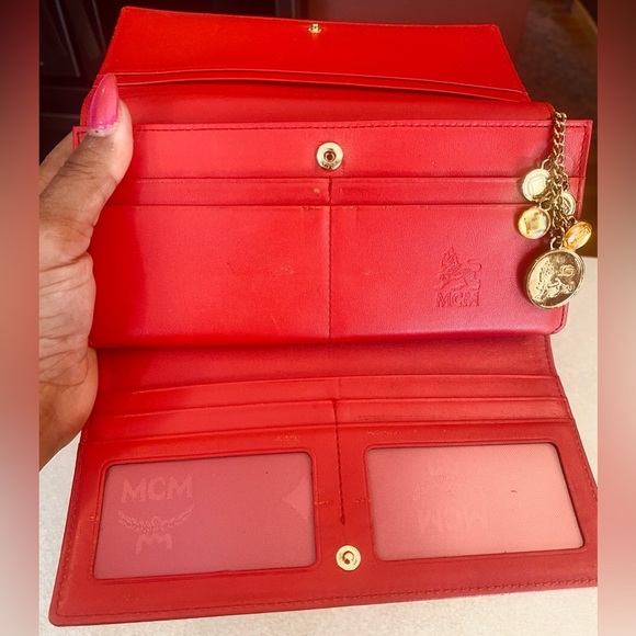 MCM Red w/Golden Hardware Long Trifold Wallet: M9376, EUC - Picture 9 of 10